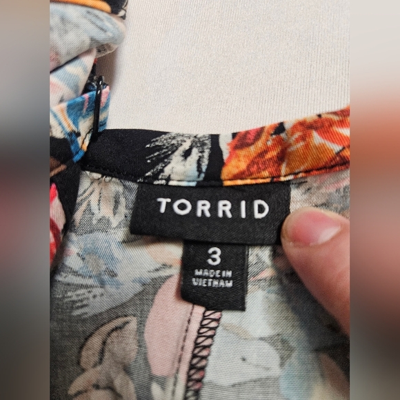 Torrid -Maxi Floral Black Dress Women's Size 3X 22-24 - Picture 6 of 7